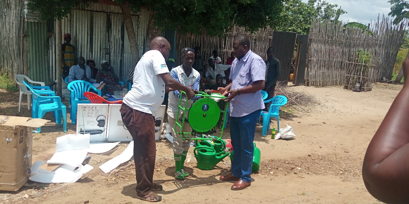 SUPPLY OF SEEDLINGS, FARM TOOLS AND EQUIPMENTS PHASE 01 (WESTERN EQUATORIAL STATE -  YAMBIO) 